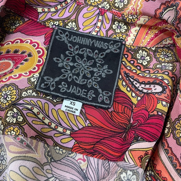 Johnny Was Amy Piped Blouse - Picture 3 of 9